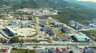 شعار جامعة الشرق الأوسط التقنية